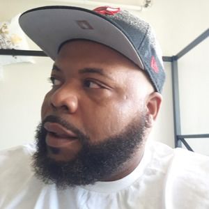 Meet your Posher, Carlos